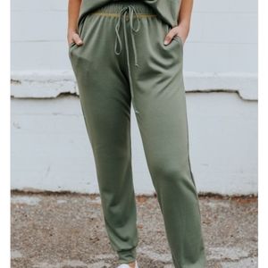 Contrast Stitch Olive Joggers